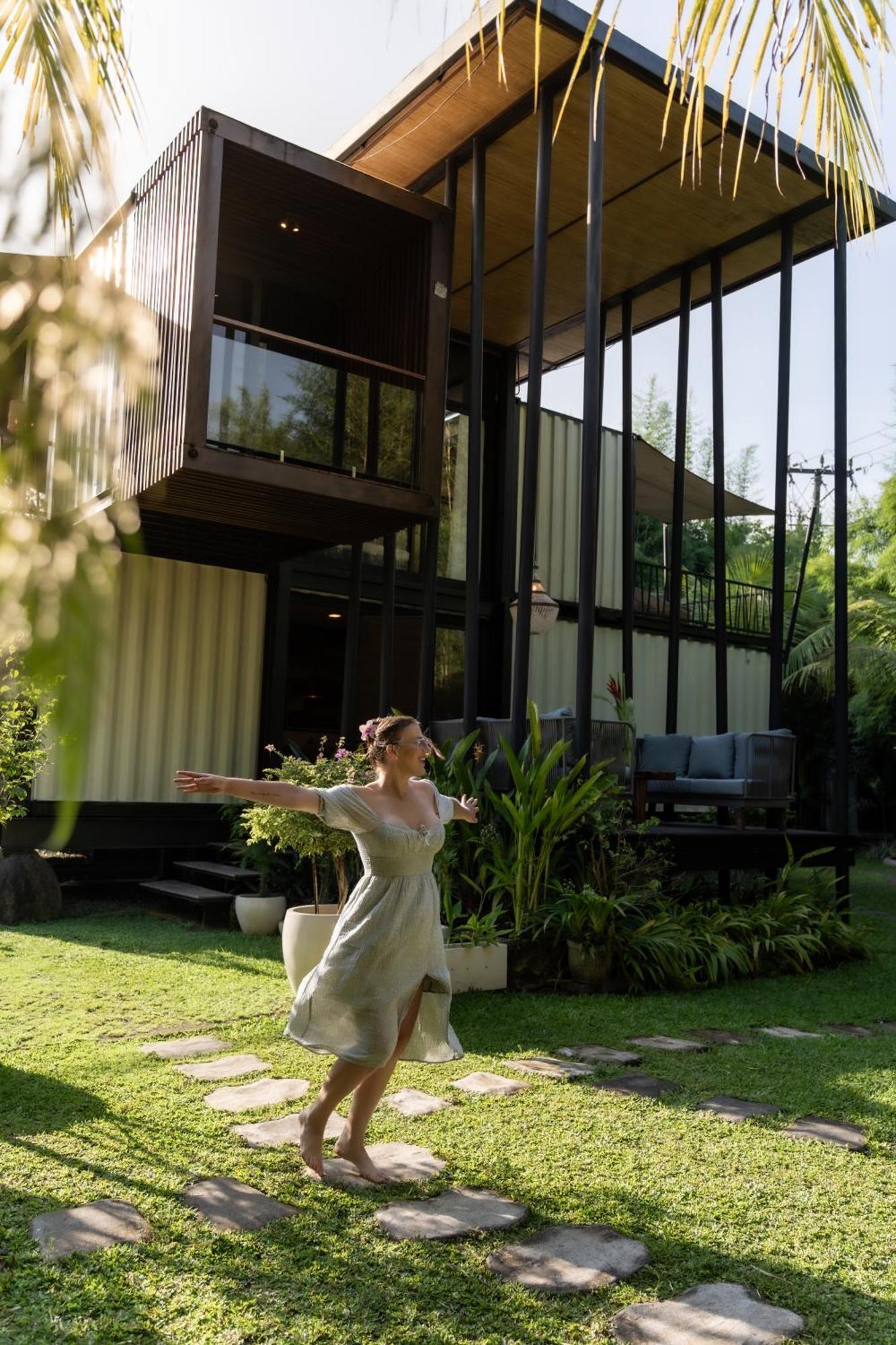 Cantik Villa *
